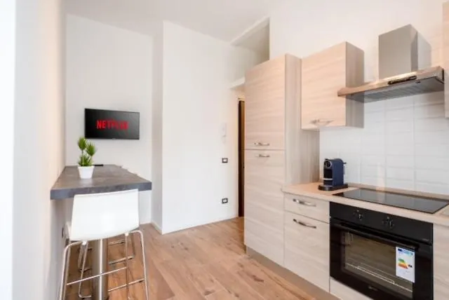 Smart Suite Milano Near Metro 0*, Milan Italy