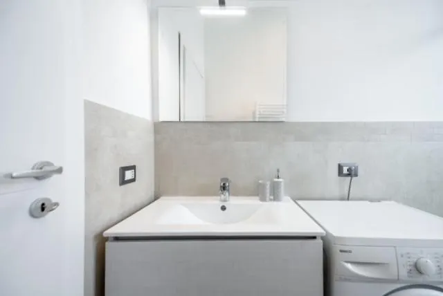 Smart Suite Milano Near Metro Milan